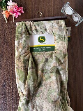 John Deere Oversized Plush Throw Blanket – Camouflage – 60" x 70" – Super Soft